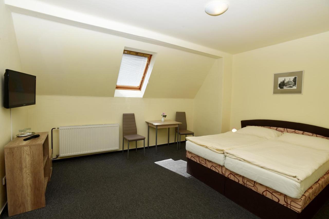 Hotel U Jezirka Liberec Exterior photo