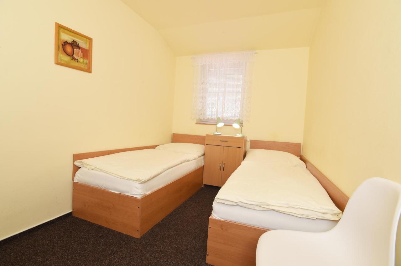 Hotel U Jezirka Liberec Exterior photo