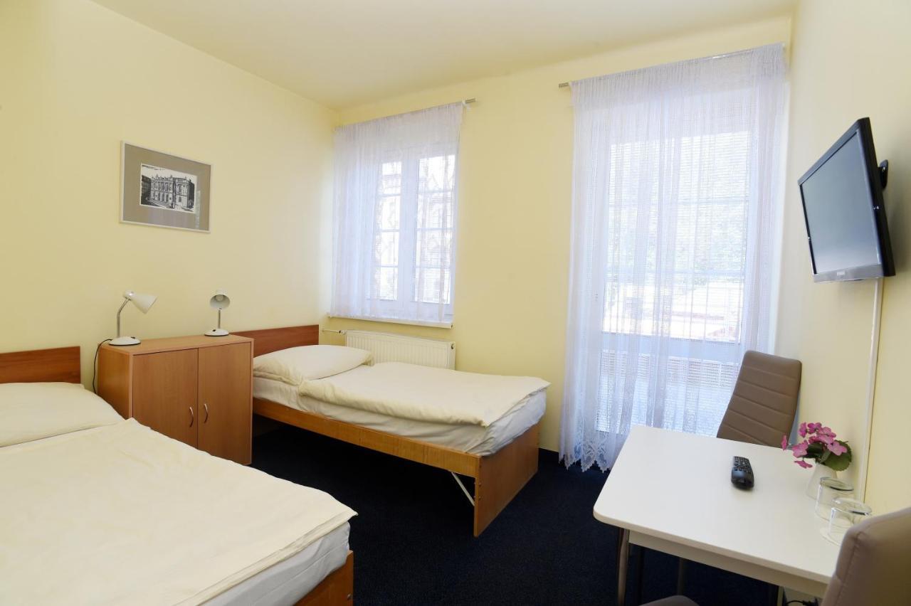 Hotel U Jezirka Liberec Exterior photo