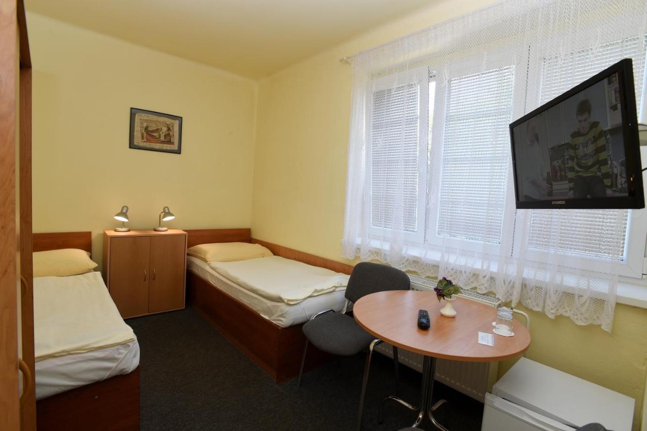 Hotel U Jezirka Liberec Exterior photo