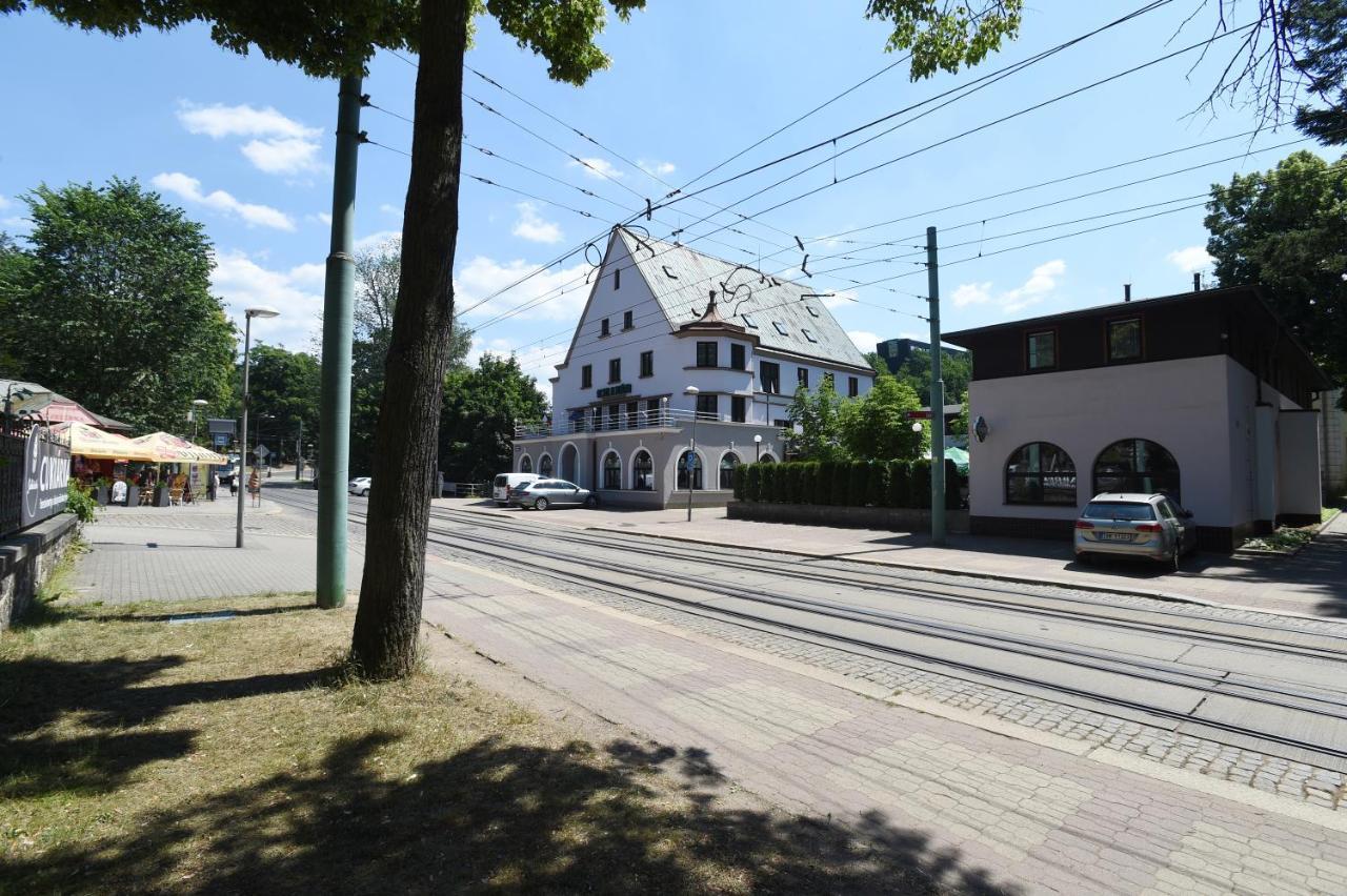 Hotel U Jezirka Liberec Exterior photo