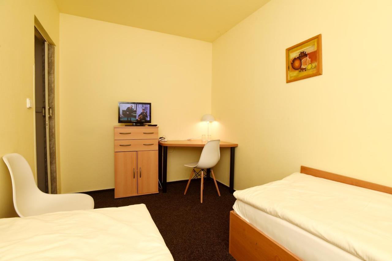 Hotel U Jezirka Liberec Exterior photo