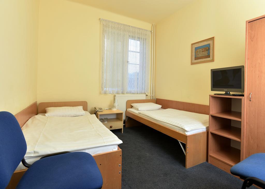 Hotel U Jezirka Liberec Room photo
